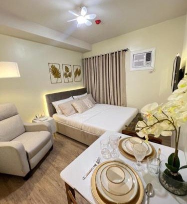 Binan City Apartamento | Condo near Nuvali Laguna Technopark St Benedict Church