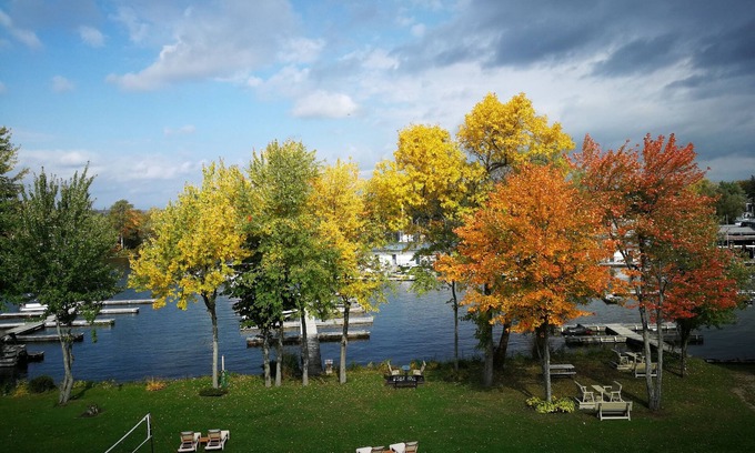 Magog Apartamento | Condominio de la posada en la orilla del lago Memphremagog