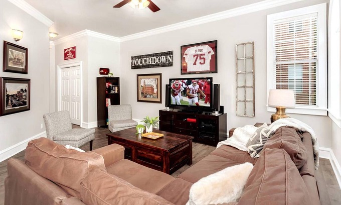 Fayetteville Casa | Condo Off Dickson - Walk to Dickson