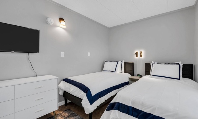 Seaside Heights Condominio | Condo Steps from the Beach & Boardwalk in Seaside