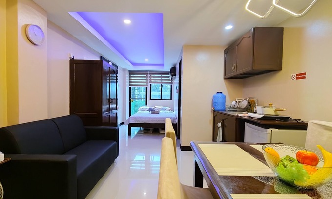 Antipolo Condominio | Condo W/ Balcony, Wifi, Netflix @ Antipolo City