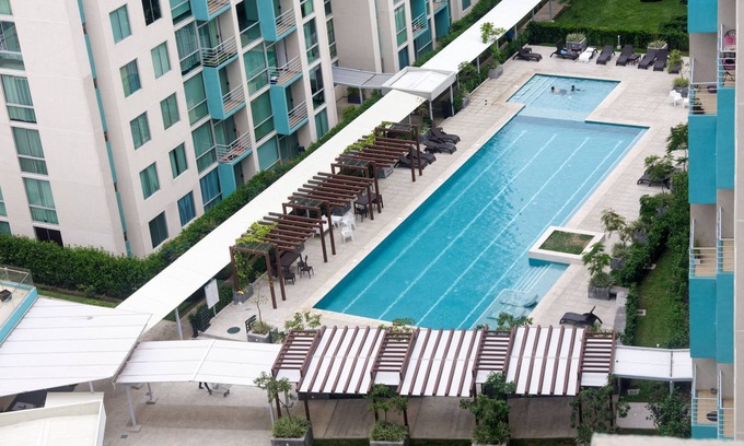 Hatillo Condominio | Amplio condominio familiar de 2 habitaciones y 2 baños con excelente vista a la montaña