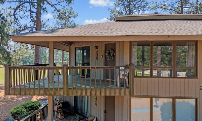 Foxfire Condominio | Condo with Golf, Pool and Tennis Courts. n10 min to Pinehurst.