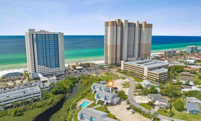 El Centro Beach Condominio | Condo with pool, Steps From The Beach! Snow bird discounts! Near Pier Park!