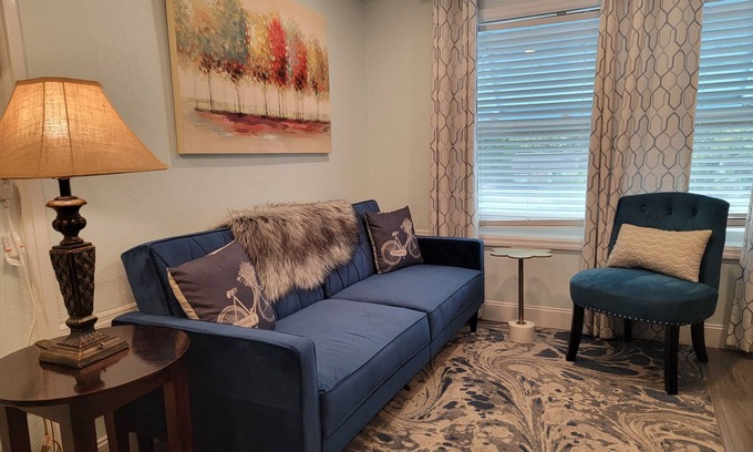 Winter Haven Apartamento | Confidently Clean, Quint & Cozy Apartment