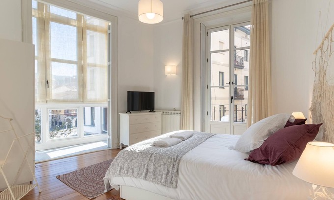 San Francisco Apartamento | Confort y Diseño con Vistas al Casco Viejo
