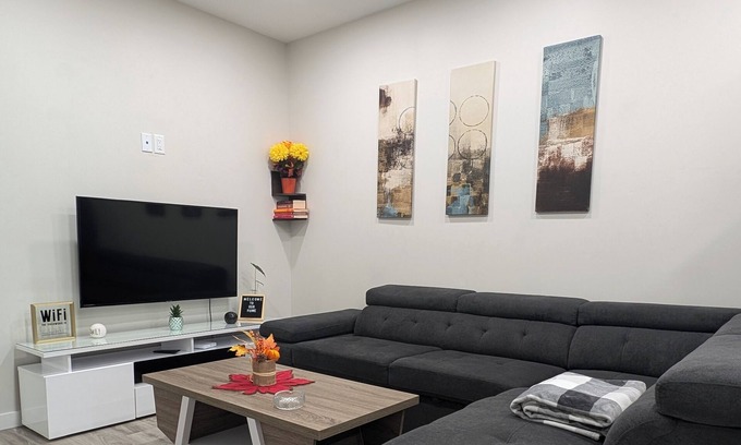 Saskatoon Casa | Confortable brand-new 1-bedroom close to downtown