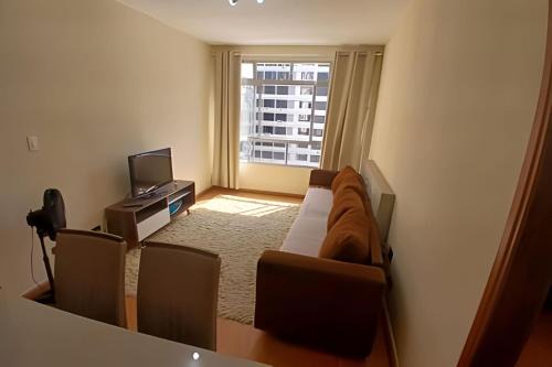 Gonzaga Apartamento | Conforto familiar – Wi-Fi veloz e 1 min da praia