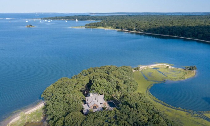 Coecles Harbor Casa | Congdon's Point Shelter Island