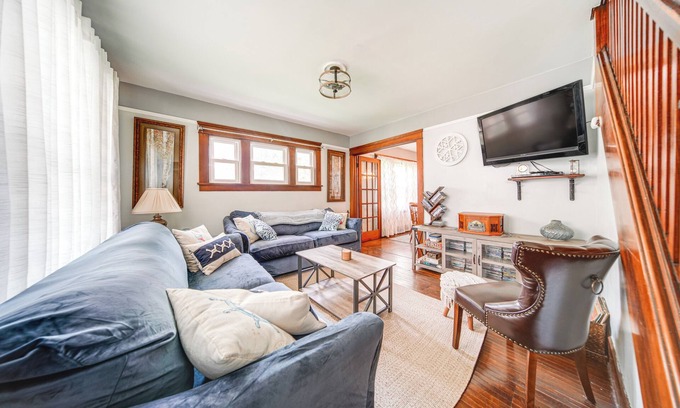 Conneaut Casa | Conneaut Vacation Rental w/ Deck Near Lake Erie!