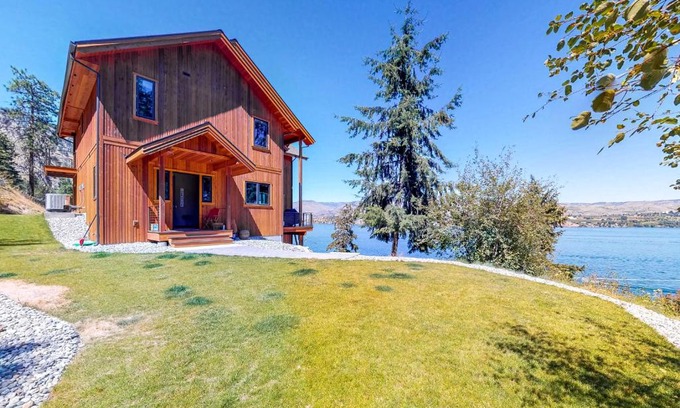 Chelan Casa | Constellations Lake House at Chelan
