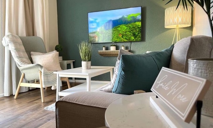 Eagle Pass Apartamento | Contemporary 2-Bedroom Rental Unit