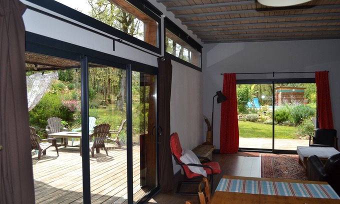 Esclauzels Casa | Casa contemporánea y ecológicos bosque cerca del valle del Lot