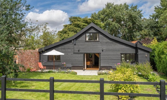 Harleston Casa | Contemporary Barn Harleston Norfolk