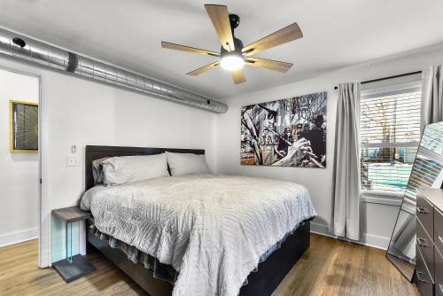 Downtown Omaha Casa | Contemporary Blue Oasis Apt 1