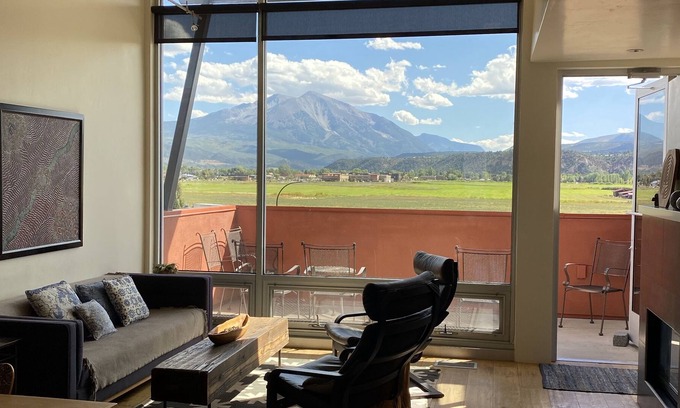 Dolores Lofts Condominio | Loft contemporáneo de Carbondale