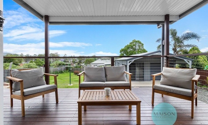 Paxton Casa | Contemporary Chic Cottage on Millfield