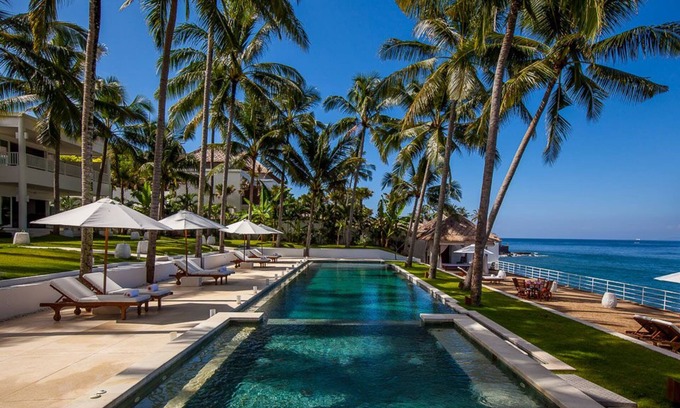 Manggis Villa | Villa de 3 dormitorios de estilo contemporáneo y colonial con vista al mar, Candidasa