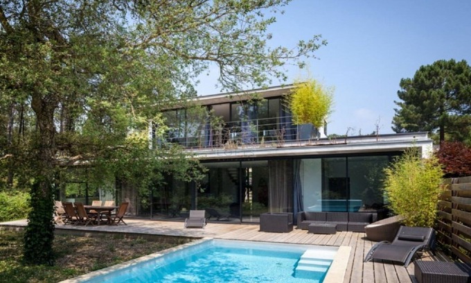 Seignosse Casa | Borde del bosque contemporáneo, piscina climatizada, cerca de playas y golf