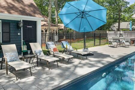 Osterville Casa | Contemporary Gem with Private Pool