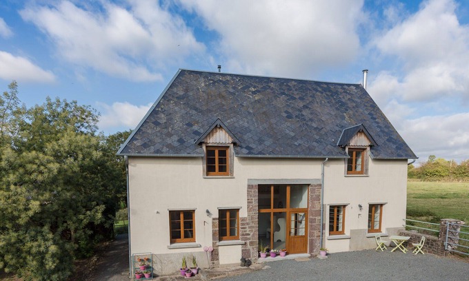Lengronne Casa | Alquiler Contemporáneo Casa rural de vacaciones en Gavray, Manche