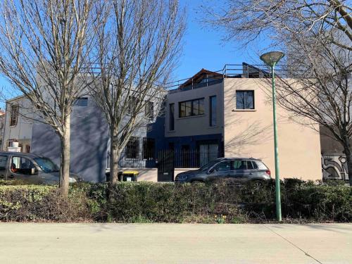 Saint-Denis Villa | Contemporary house stadium of france
