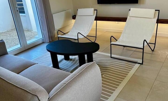 Justices Casa | Contemporary house St léonard