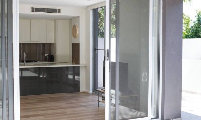 Lane Cove North Apartamento | Contemporary living in a leafy setting