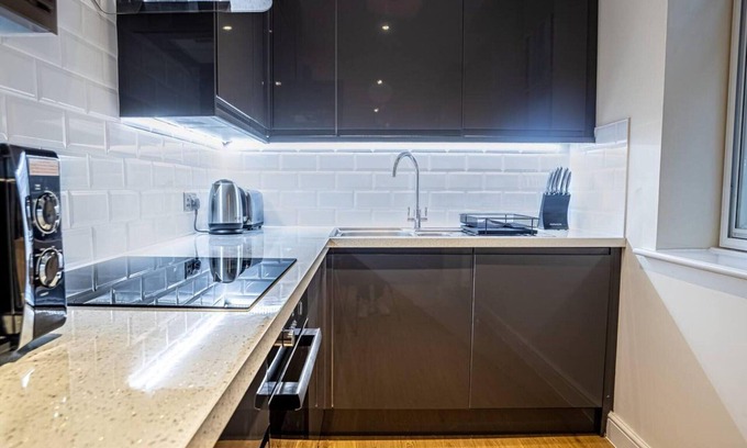 Ipswich Apartamento | Contemporary One Bedroom Flat by Sojo Stay