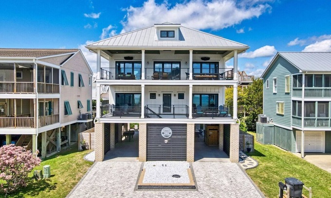 Pawleys Island Casa | Contemporary Pawleys Island Beach House, Private Resort-Style Pool, Dog Friendly
