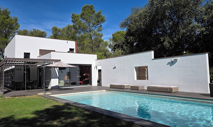 Les 3 Ponts Villa | Villa contemporánea de prestigio con parque, piscina, 3 laberintos privados, prox. centro vi