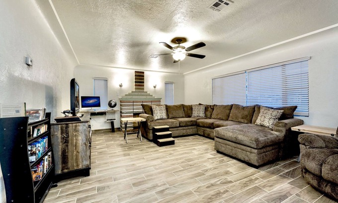 Las Cruces Casa | Contemporary Rustic Home in the Heart of Las Cruces