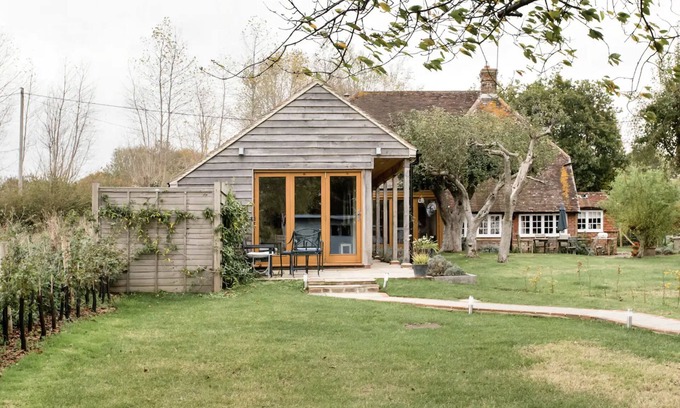 Ripe Casa | Contemporary style barn with stunning views