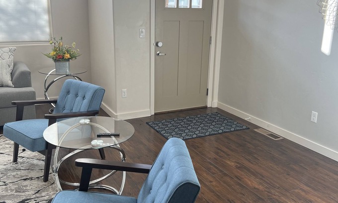 Meridian Casa | Contemporary Townhome close to shopping and dining.