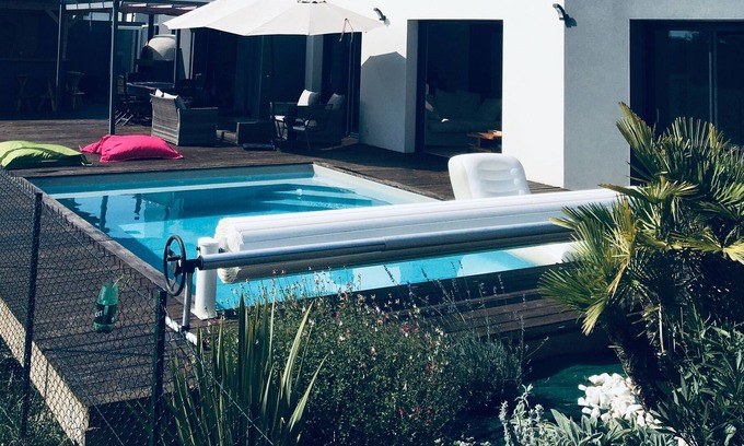 Saubrigues Villa | CONTEMPORARY VILLA 15 min from the Ocean