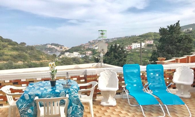 Ponza Casa | Conti Holiday Homes - Oleander with terrace overlooking the sea