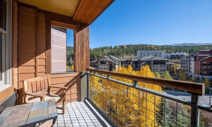 Winter Park Condominio | Continental Divide View Riverside Condo - Zephyr Mountain Lodge Select-Rated 2510