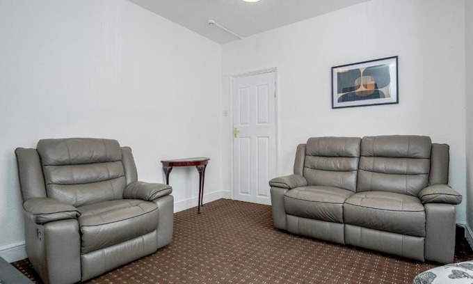Bedford Apartamento | Contractors -4 bedroom house near public transport