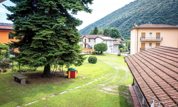 Comero Apartamento | Convenience within walking distance of Verbania