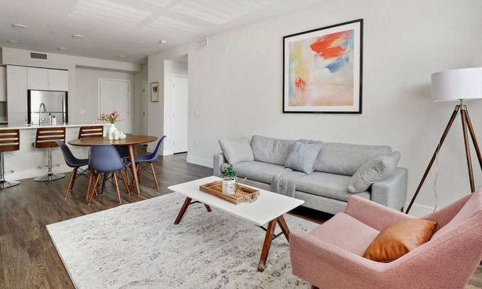 Centerville Apartamento | Convenient 2BR Apartment in Fremont with Amenities