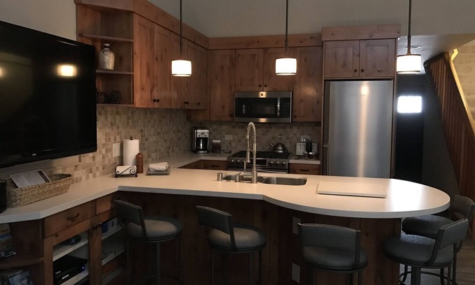 Truckee Condominio | CONVENIENTE, CÓMODO CONDOMINIO NORTHSTAR