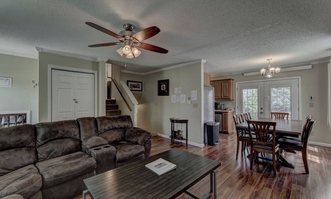 Rapid City Casa | Convenient Location Family-Friendly Locally Owned!