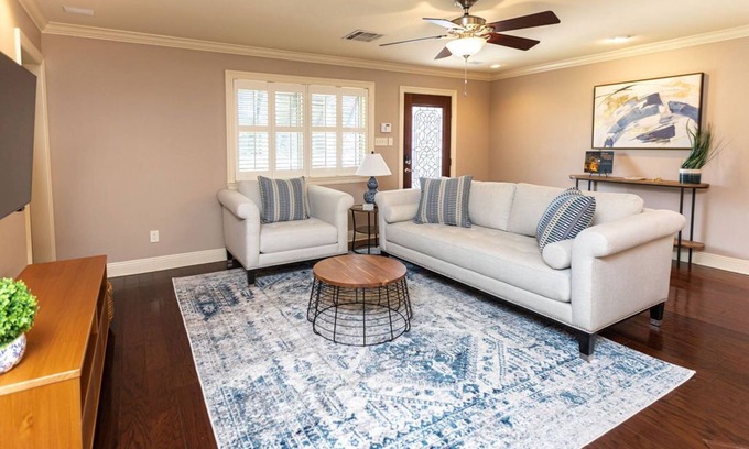 West End Casa | Convenient, Quiet, Centrally Located, Fully Stocked Lakeview Home