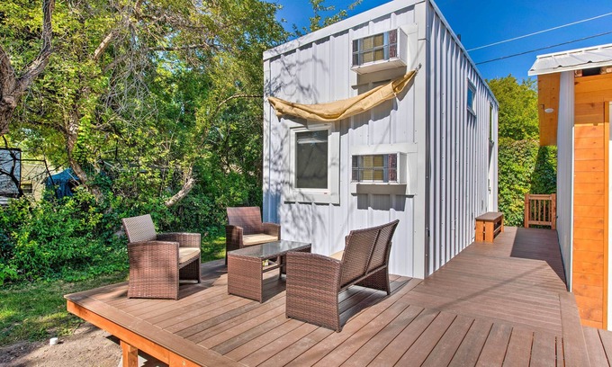 South Salt Lake Casa | Convenient Salt Lake Tiny Home with Chic Interior!