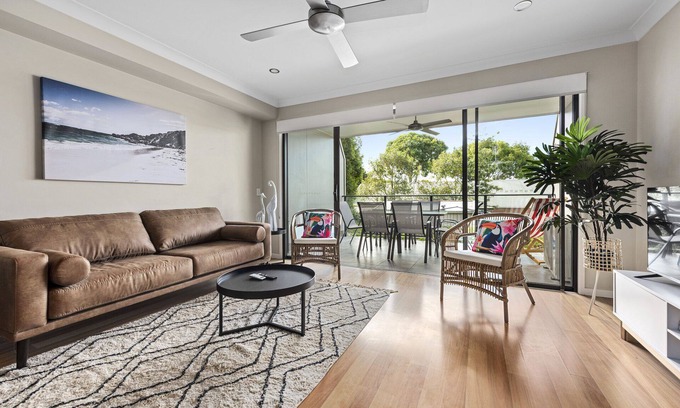 Murarrie Apartamento | Convenient + Spacious! 3bed/2.5bath/1car~townhouse