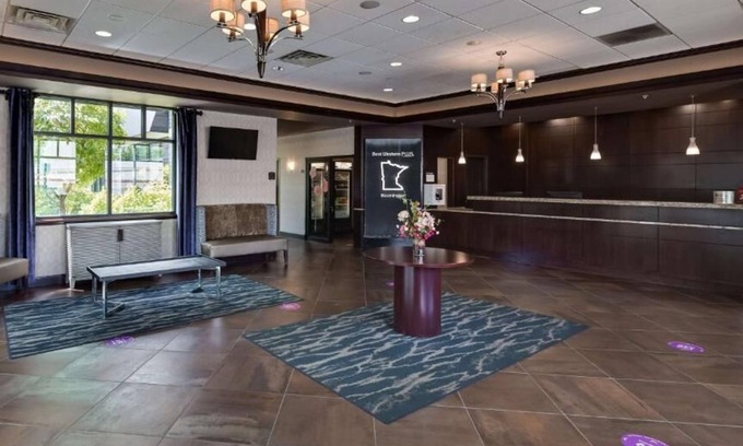 South Loop Casa | Convenient Stay near Airport: Water Park | Free Breakfast