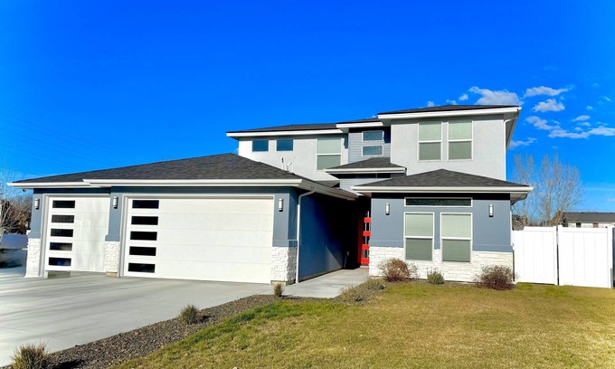 Boise Casa | Conveniently located modern home in Boise