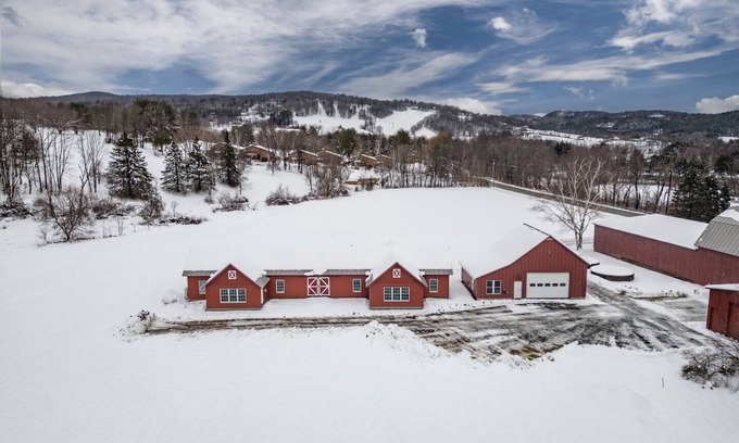 Quechee Casa | Converted Carriage Barn | The Carriage House Unit1