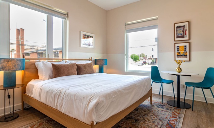 Buena Vista Apartamento | Conway B204 by AvantStay | Modern Studio in DT, Minutes to Broadway