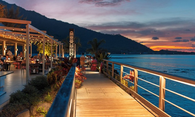 Cook's Bay Hotel | Cook's Bay Hotel and Suites
